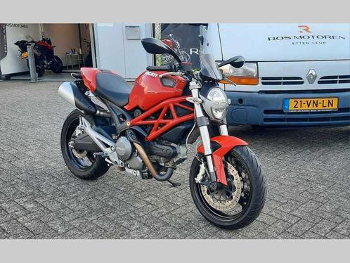 DUCATI MONSTER 696 - NIEUWSTAAT - GARANTIE -