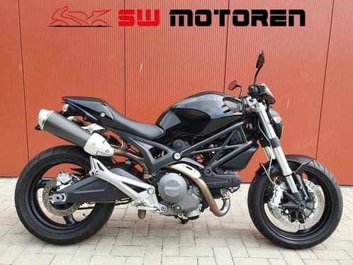 DUCATI MONSTER 696, termignoni dempers, black edition.