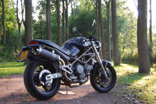 Ducati Monster 750