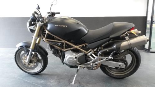 Ducati Monster 750