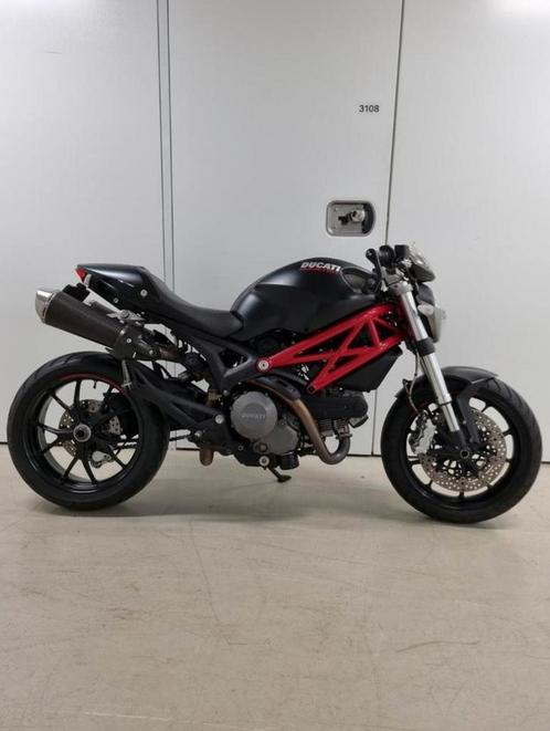 Ducati Monster 796 2011 ABS (27.640 km)