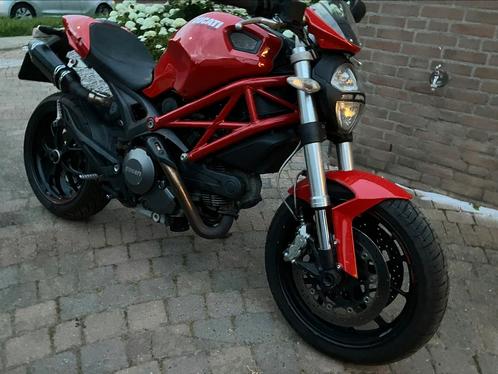 Ducati monster 796