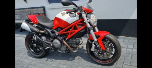 Ducati monster 796