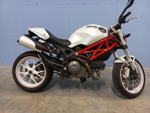 Ducati Monster 796