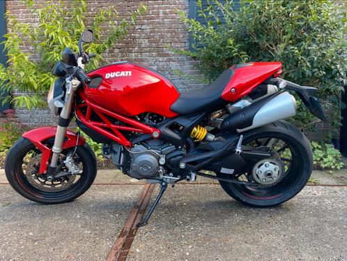 Ducati MONSTER 796