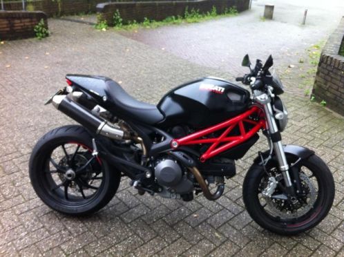 Ducati monster 796 abs 