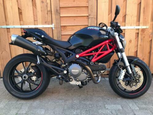 Ducati Monster 796 ABS (bj 2011) Termignoni