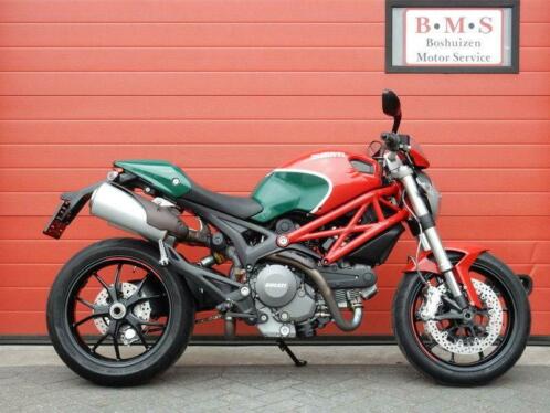 DUCATI MONSTER 796 (bj 2010)