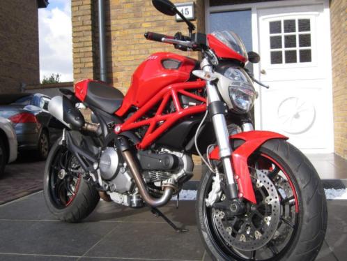 Ducati monster 796, Bouwjaar 2013 en lage km. stand