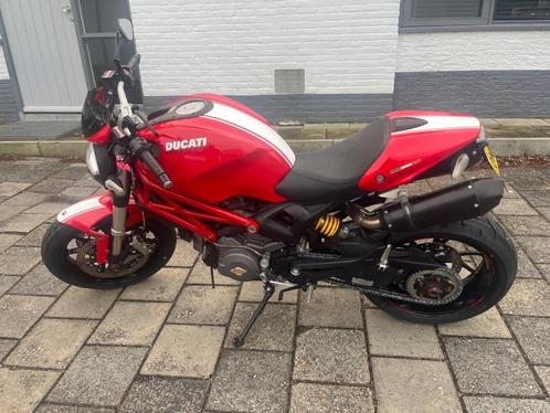 Ducati Monster 796 te koop - nieuwe onderdelen  motorpak