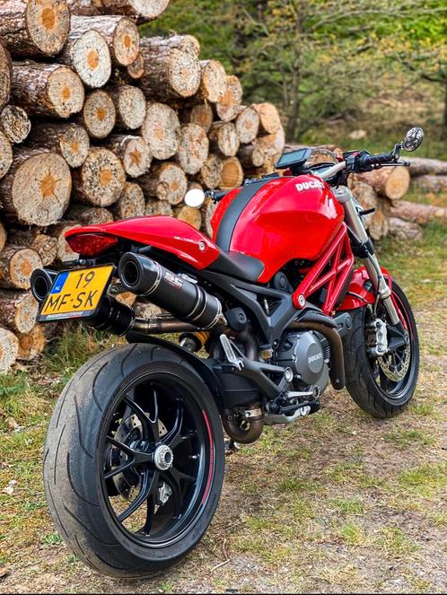 Ducati monster 796  vol opties weinig km 