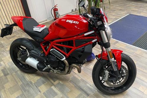 Ducati Monster 797 met ABS en 4100 km gewoon nieuwstaat