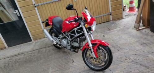 Ducati Monster 800i