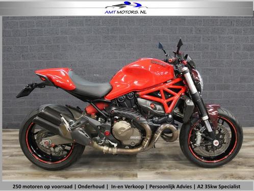 DUCATI MONSTER 821 (bj 2016) Red Carbon Edition M821