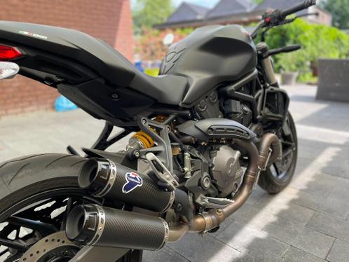 Ducati Monster 821 Matte Black