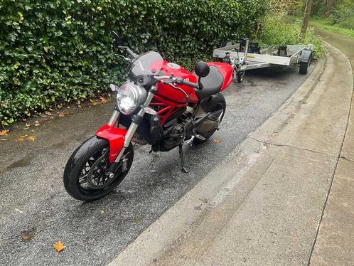 Ducati - Monster 821 - Motorfiets