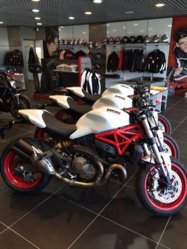 Ducati Monster 821 nu uit voorraad leverbaar In Zaltbommel 