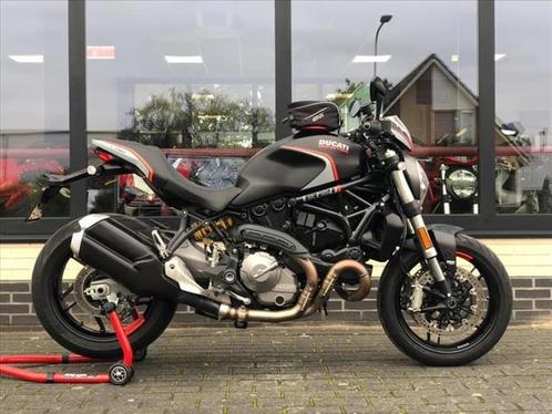 Ducati Monster 821 plus - veel opties - eerste eigenaresse