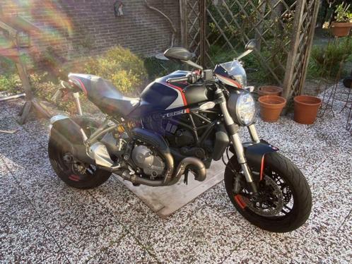 Ducati Monster 821 Stealth (bouwjaar 2019)