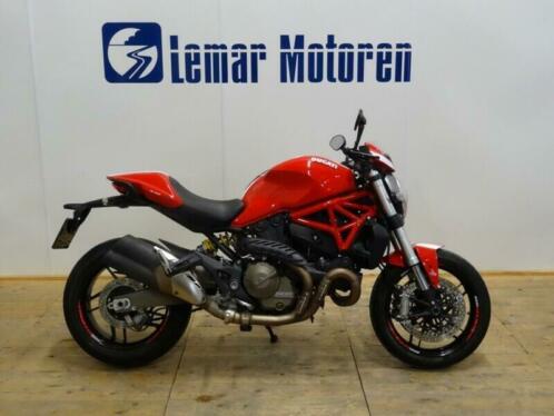 DUCATI MONSTER 821 STRIPE (bj 2015)