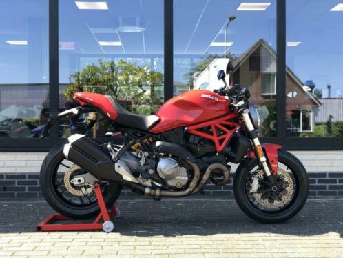 Ducati Monster 821 - zeer weinig kms - BTW motor