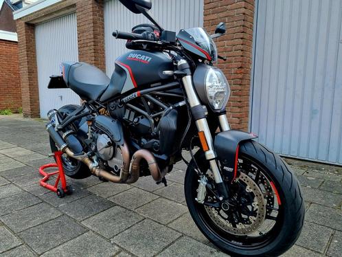 Ducati Monster 821Stealth 2020 3.750Km in nieuwstaat
