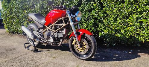 Ducati monster 900