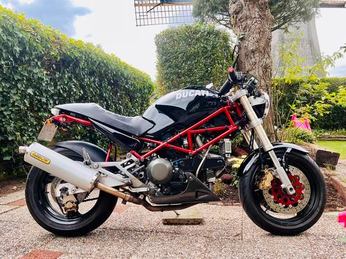 Ducati Monster 900 - 32km amp afgelopen jaar nieuwe riemen
