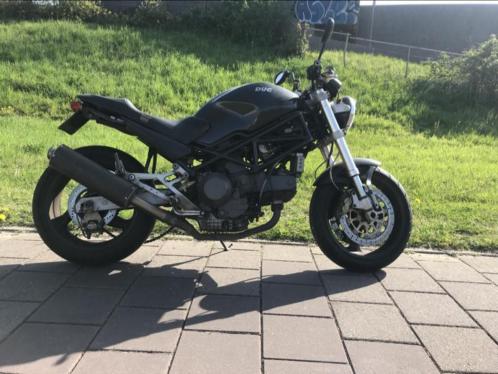 Ducati Monster 900