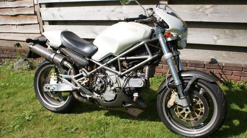 Ducati Monster 900ie