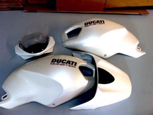 Ducati Monster complete kappenset parelmoer mat-wit