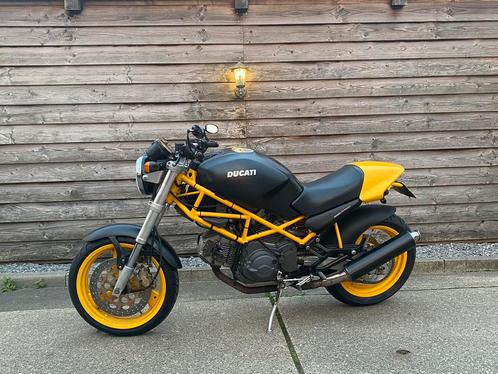 Ducati Monster Dark 600