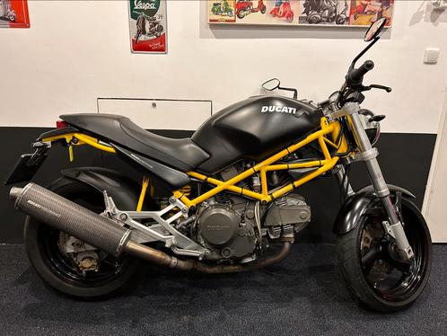 Ducati Monster Dark 600 ( Zr mooie sportieve Motor )