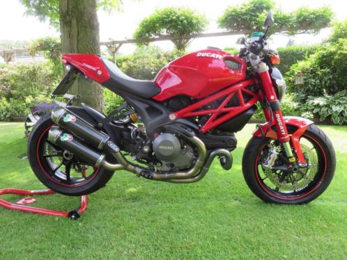 Ducati Monster Evo 1100