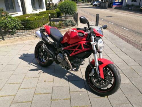 Ducati Monster M796 ABS