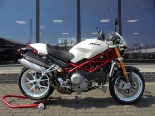 Ducati Monster S 4 RS 998 - 05 - 10.205 km - Fabrieksnieuw
