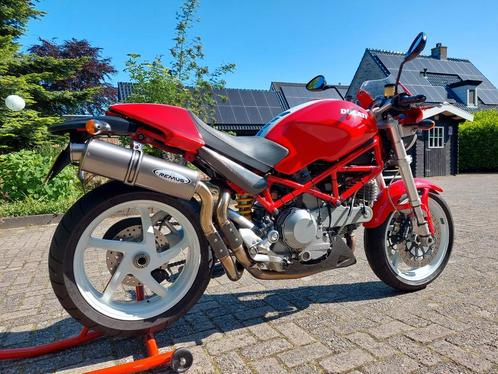 Ducati Monster S2R 1000, 1e eigenaar. Zonder Remus 4250,-