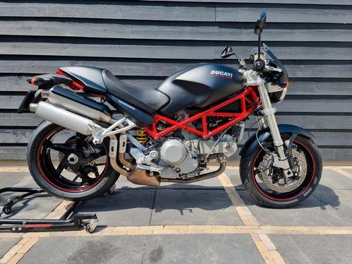 Ducati Monster S2R 1000