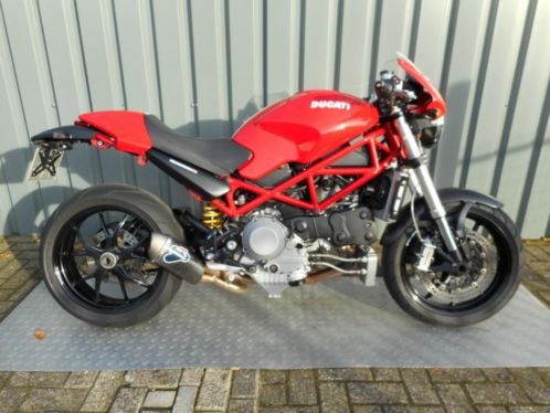 Ducati Monster S4R (bj 2006)