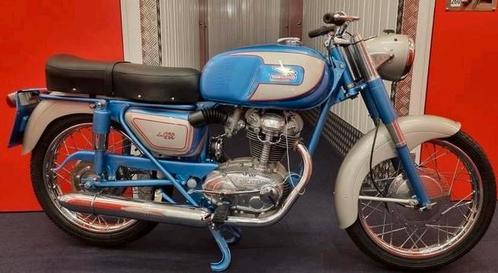 Ducati oldtimer deluxe 250cc