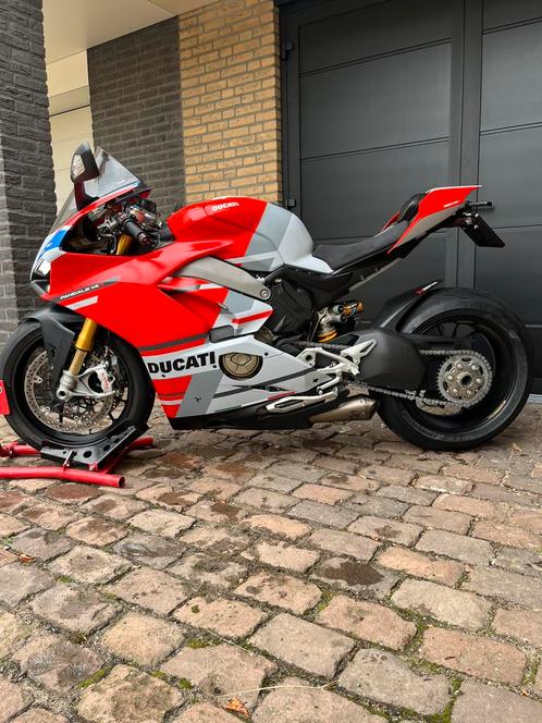 Ducati Panigale V4 s Corse (2019) full Akrapovic