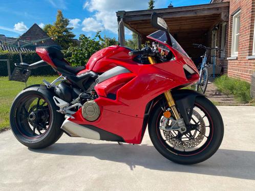 Ducati Panigale V4S