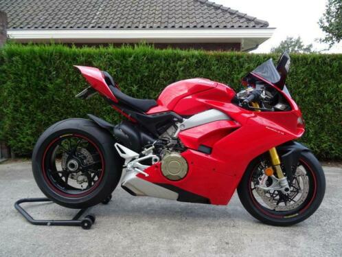 Ducati Panigale V4S  2018  2200KM  Rood  Nieuw Staat