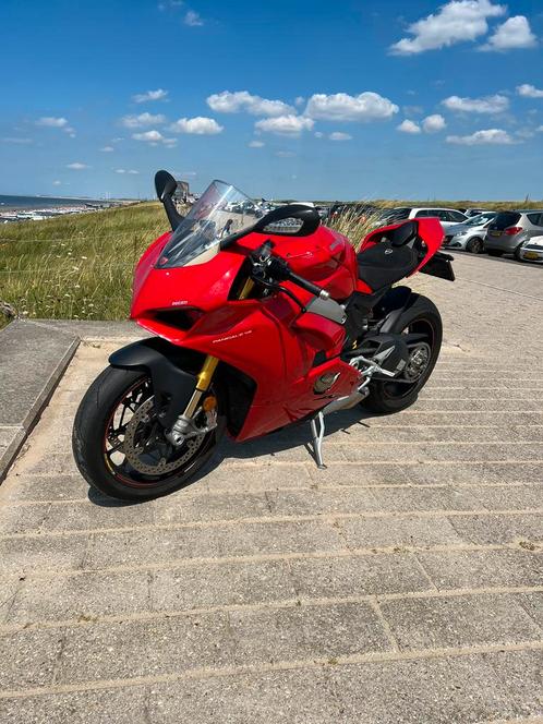 Ducati Panigale V4S - 7325km - Dealer Onderhouden 1010