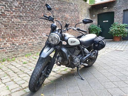 Ducati scrambler classic 800