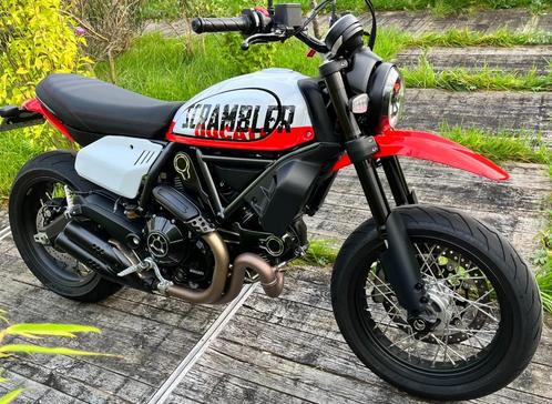 Ducati Scrambler Urban Motard 2450 km Winterprijs