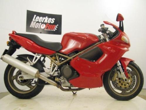 Ducati ST2 1998 rood zeer nette staat
