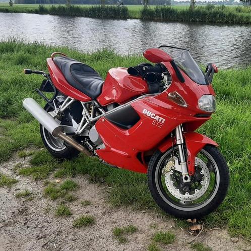 Ducati St2 met Kofferset, complete motor in goede staat