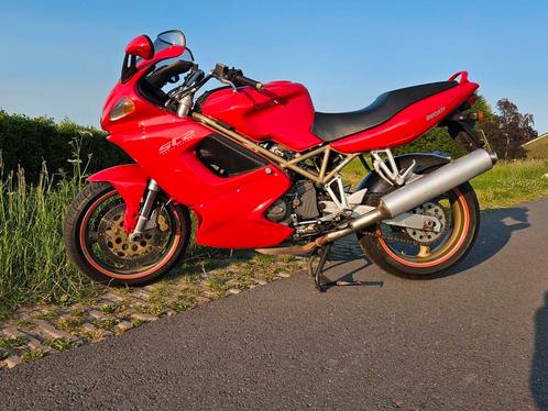 Ducati st2 rood