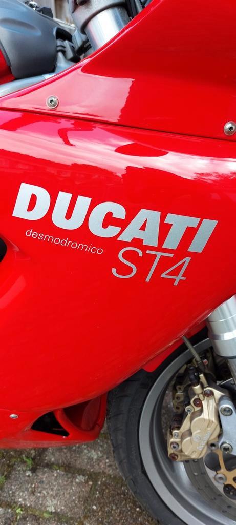Ducati st4